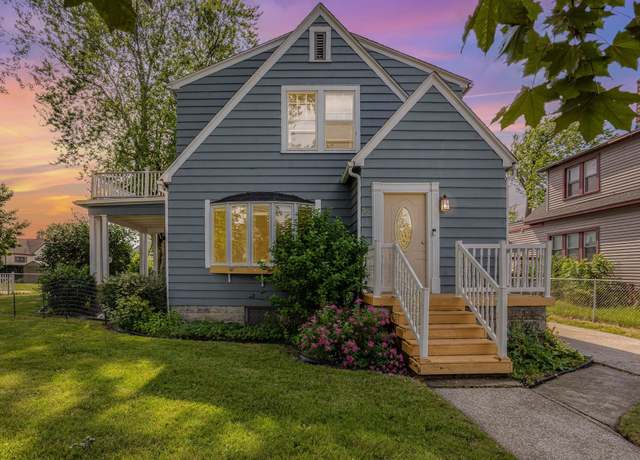 Property at 502 S Barclay St Unit 2 Units, Bay City, MI 48706, 4 beds, 2 baths