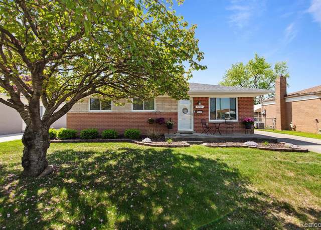 Property at 31323 Gardendale Dr, Warren, MI 48088 2063, 3 beds, 1.5 baths