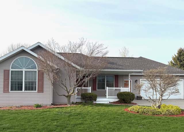 Property at 254 W Borton Rd, Essexville, MI 48732, 3 beds, 2 baths