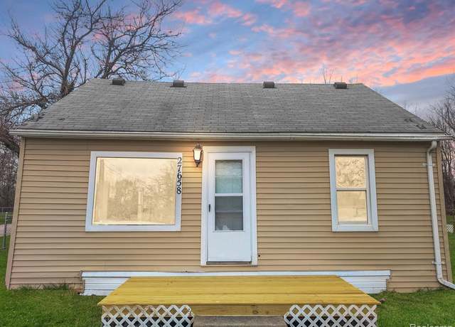 Property at 27658 ETON St, Westland, MI 48186 5105, 3 beds, 2 baths