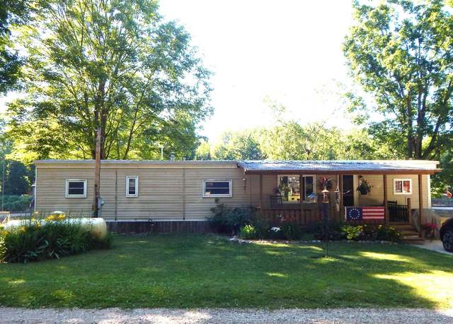 Property at 2319 Tittabawassee Ave, Alger, MI 48610, 2 beds, 1 bath