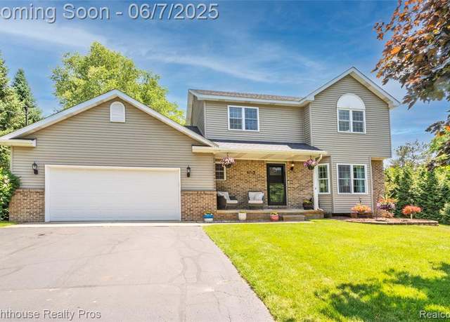 Property at 6713 Cheddar Valley Dr, Brighton, MI 48116 6214, 3 beds, 2.5 baths
