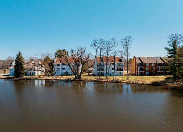 Property at 750 Centre Pl #5, Traverse City, MI 49686-3366, 2 beds, 2 baths