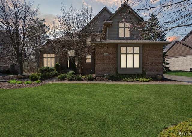 Property at 6808 OAKHURST RIDGE Rd, Clarkston, MI 48348 5028, 4 beds, 3.5 baths