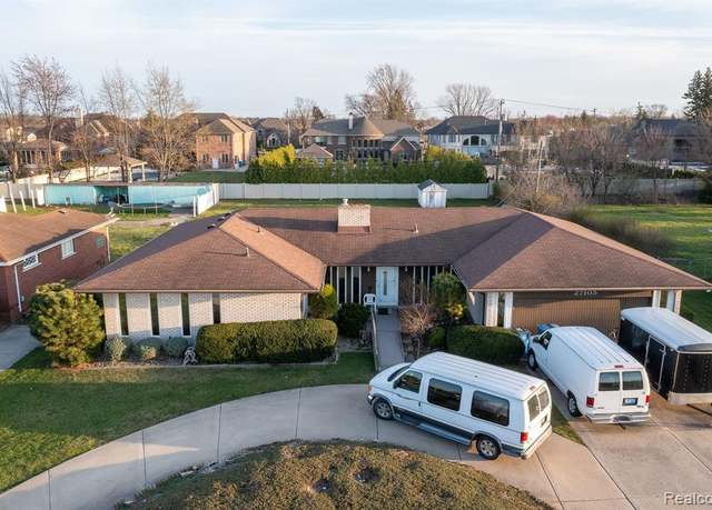 Property at 27105 FORD Rd, Dearborn Heights, MI 48127 2890