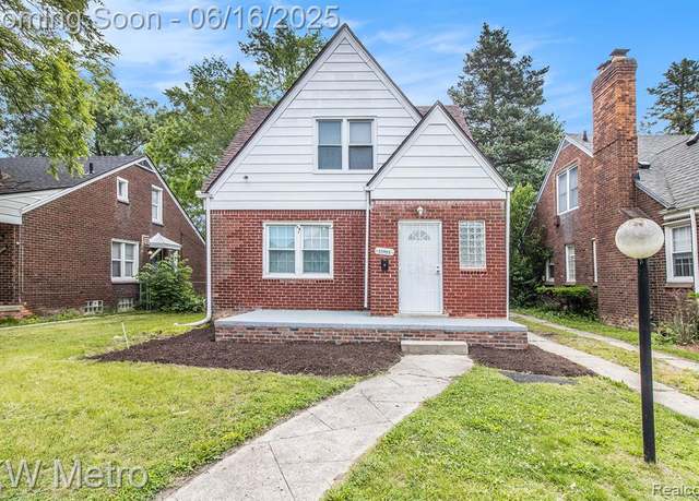 Property at 18504 Sussex St, Detroit, MI 48235 2836, 3 beds, 1.5 baths
