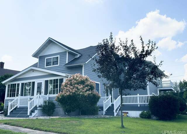 Property at 117 Mine St, Norway, MI 49870, 4 beds, 2.5 baths
