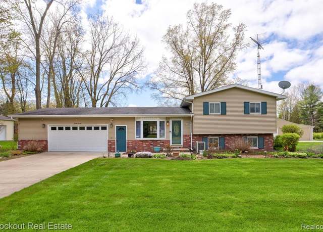 Property at 3020 E CURTIS Rd, Birch Run, MI 48415 9021, 3 beds, 2.5 baths