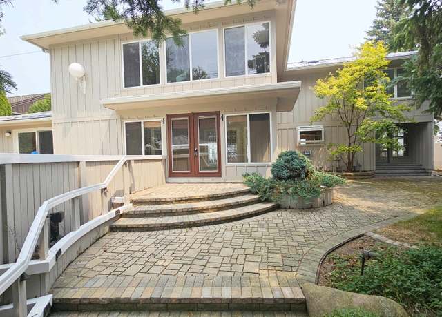 Property at 282 Killarney Beach Rd, Bay City, MI 48706, 4 beds, 4 baths
