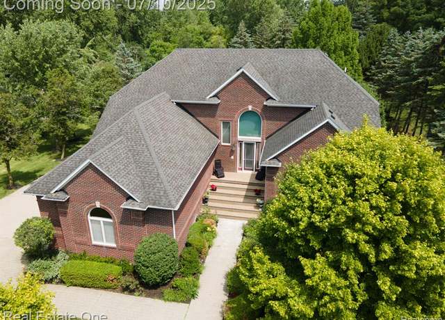 Property at 6120 EVANSWOOD Rd, Troy, MI 48085 1134, 4 beds, 4.5 baths