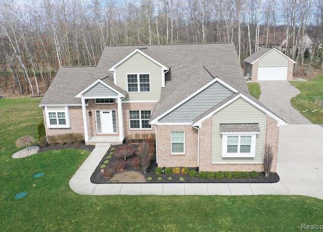 Property at 1282 CEDAR MEADOWS Dr, White Lake, MI 48383 3451, 4 beds, 2.5 baths
