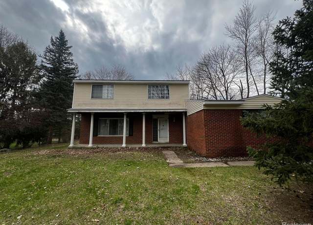 Property at 845 ALLSTON Dr, Rochester Hills, MI 48309 1659, 4 beds, 2.5 baths