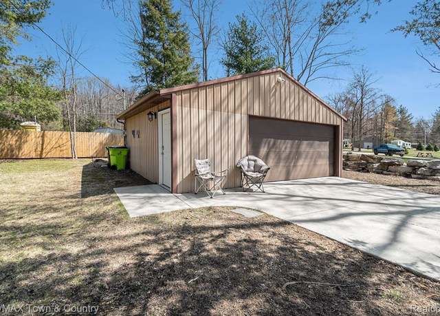 Property at 4071 LAKESIDE Dr, Beaverton, MI 48612