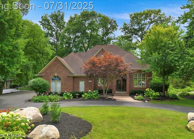 Property at 10145 Creekwood Trl, Davisburg, MI 48350 2059, 4 beds, 4 baths