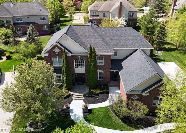 Property at 26519 Glenwood Dr, Novi, MI 48374 2140, 4 beds, 4.5 baths