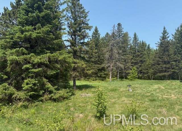 Property at 5756 E Pioneer Rd, Ironwood, MI 49938
