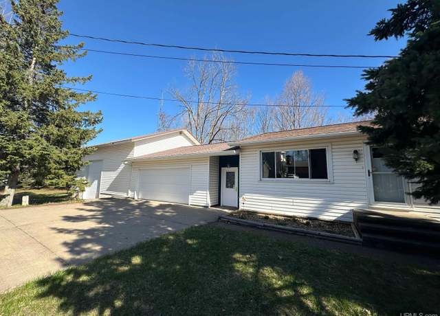 Property at 2246 Allen St, Marquette, MI 49855, 3 beds, 2 baths