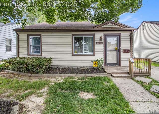Property at 6042 Harrison St, Garden City, MI 48135 2554, 3 beds, 1 bath