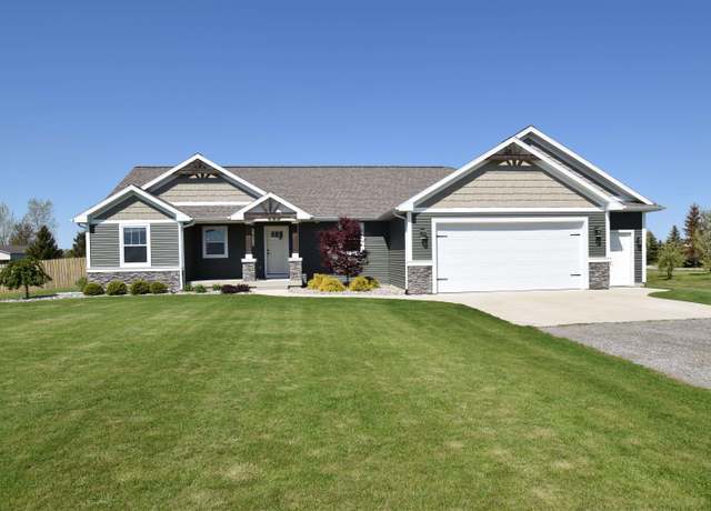 Property at 7272 S 7 Mile Rd, Freeland, MI 48623, 3 beds, 2 baths