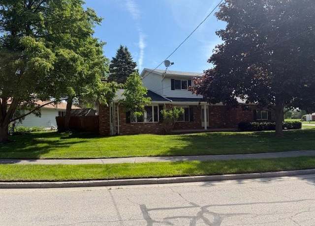 Property at 423 Sunshine Ct, Auburn, MI 48611, 3 beds, 2 baths