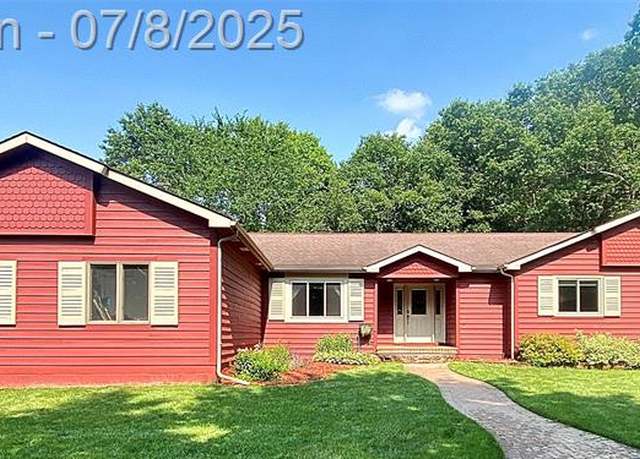 Property at 3740 Wood Point Dr, Ortonville, MI 48462 9726, 3 beds, 2.5 baths