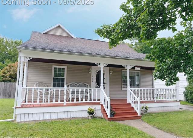 Property at 418 Chalmers St, Flint, MI 48503 2264, 3 beds, 2 baths