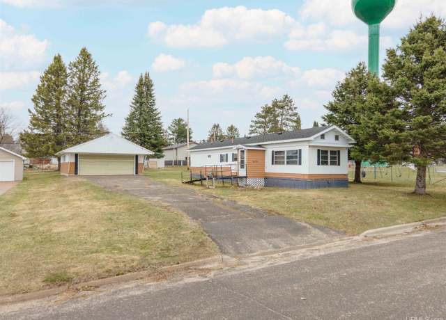 Property at 35 Oakwood Ave, Gaastra, MI 49927, 3 beds, 1 bath