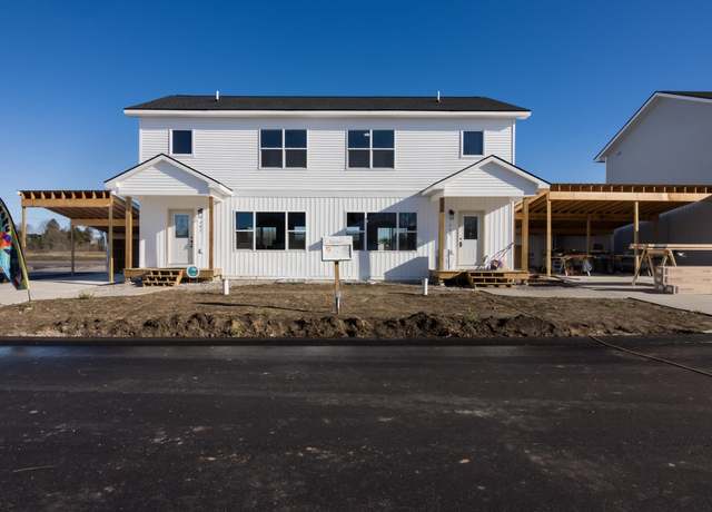 Property at 208 Thrive Blvd #13, Traverse City, MI 49696, 3 beds, 1.5 baths