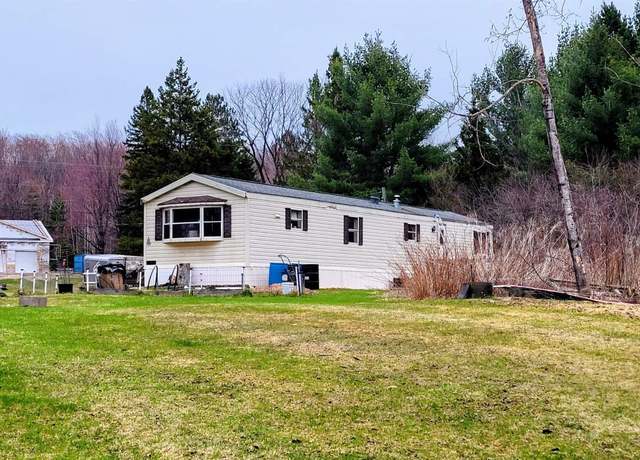 Property at 9412 US Highway 41 Hwy, Skandia, MI 49885, 2 beds, 1 bath