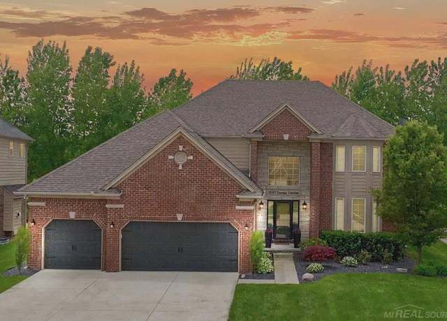 Property at 52515 Tacoma Narrows Dr, Macomb, MI 48042, 4 beds, 3 baths