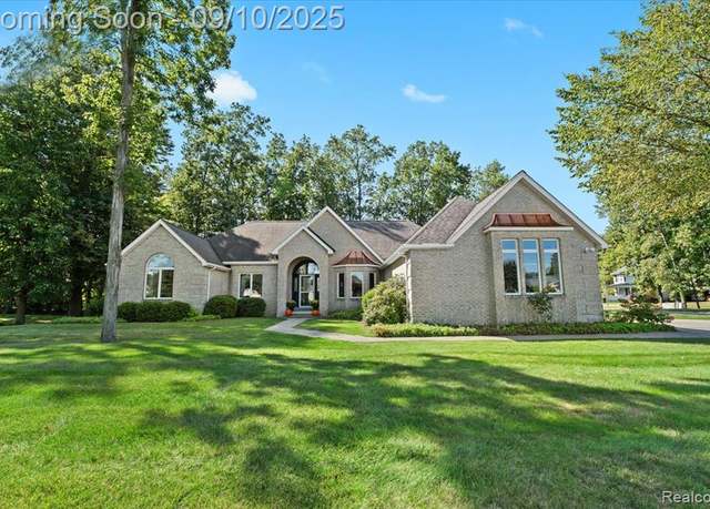 Property at 2290 Stonebrook Ln, Flushing, MI 48433 3502, 3 beds, 2.5 baths