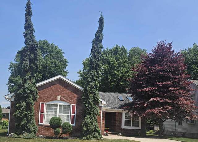 Property at 51810 Walnut Dr, Macomb, MI 48042, 3 beds, 2 baths