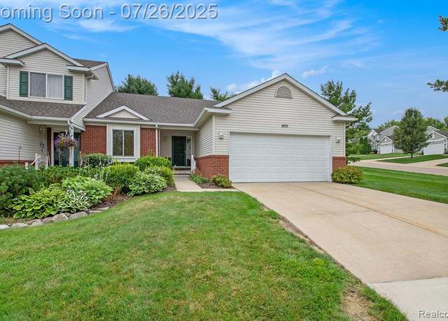 Property at 1051 Spirea, Howell, MI 48843 6822, 2 beds, 3 baths