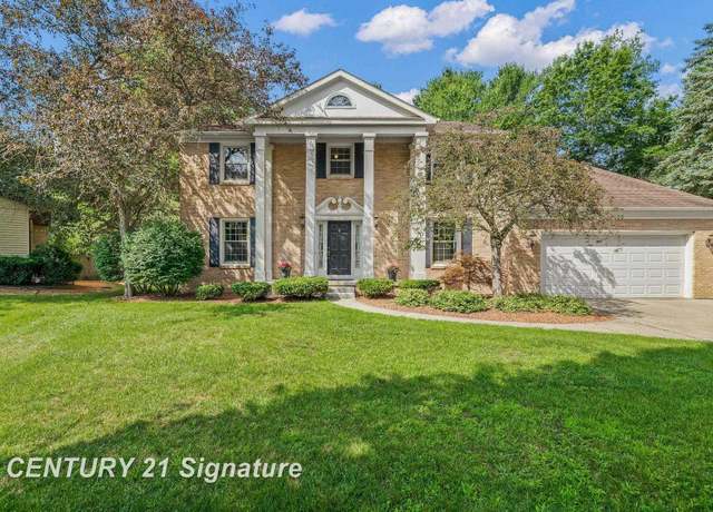 Property at 6105 Oak Meadows Ct, Midland, MI 48640, 5 beds, 3.5 baths