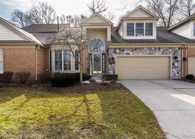 Property at 39627 Dun Rovin Dr, Northville, MI 48168 4302, 2 beds, 2.5 baths
