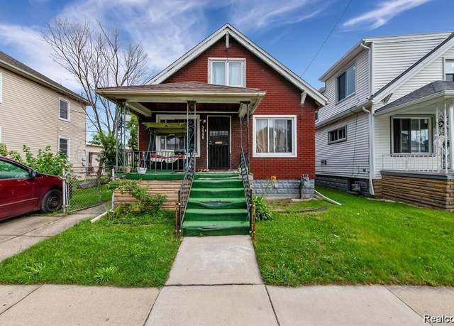 Property at 3946 EDWIN St, Hamtramck, MI 48212, 4 beds, 2.5 baths