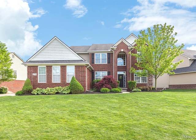 Property at 58799 CARRIAGE Ln, South Lyon, MI 48178 1927, 5 beds, 3.5 baths