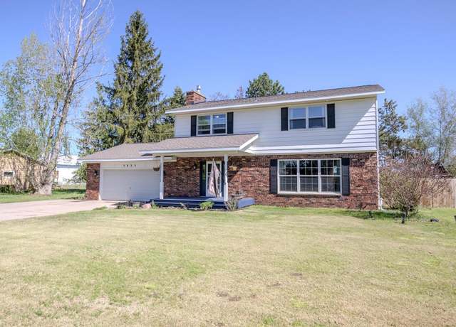 Property at 3832 Perimeter Dr Lot : 7, Traverse City, MI 49685, 4 beds, 2.5 baths
