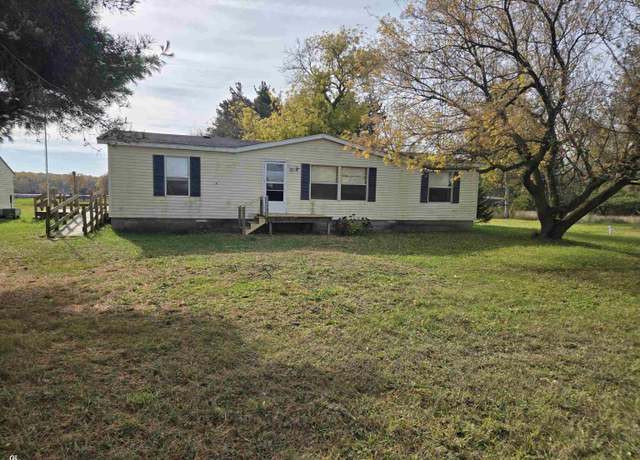 Property at 7723 Yale Rd, Avoca, MI 48006, 3 beds, 2 baths