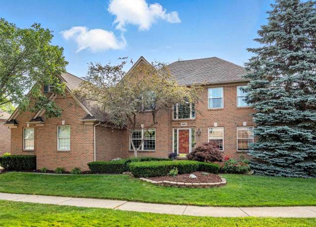 Property at 42680 Chippewa Dr #28, Clinton Township, MI 48038, 4 beds, 3 baths