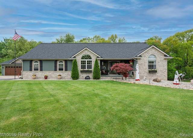 Property at 2363 SUNDANCE Rdg, Howell, MI 48843 7990, 5 beds, 3.5 baths