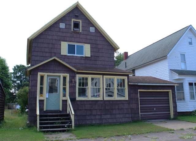 Property at 136 S Iroquois St, Laurium, MI 49913, 3 beds, 2 baths