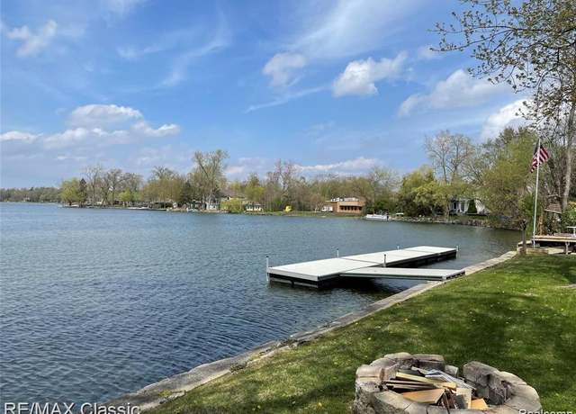 Property at 4860 Cooley lake Rd, Waterford, MI 48327