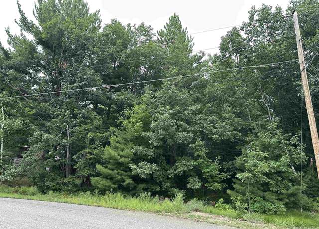 Property at 176 Oakridge Dr, Marquette, MI 49855