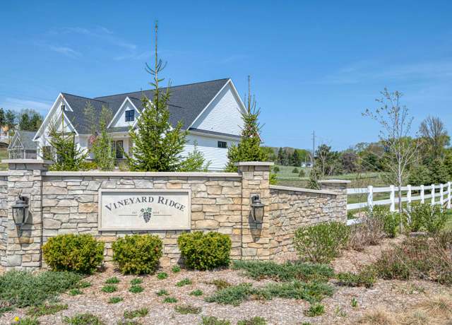 Property at 129 Vineyard Ridge Dr Lot : 20, Traverse City, MI 49686
