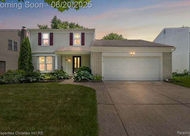 Property at 555 Worthington Rd, Canton, MI 48188 1511, 3 beds, 1.5 baths