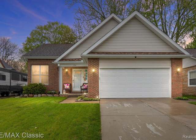 Property at 134 CHERRYLAND St, Auburn Hills, MI 48326 3347, 3 beds, 2.5 baths