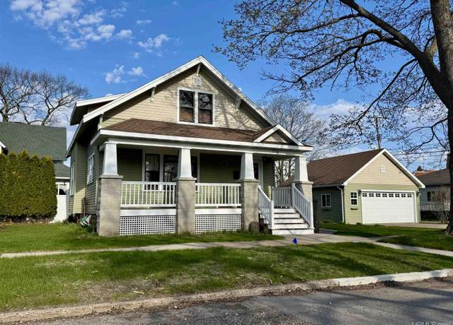 Property at 116 S 2nd St, Escanaba, MI 49829, 3 beds, 2 baths