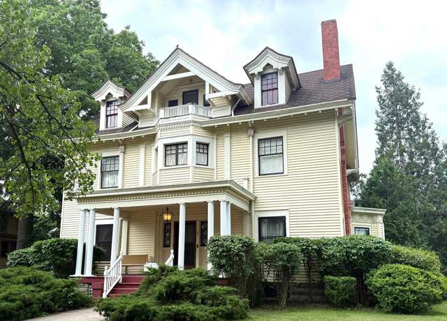 Property at 605 W Midland St, Bay City, MI 48706, 5 beds, 2.5 baths