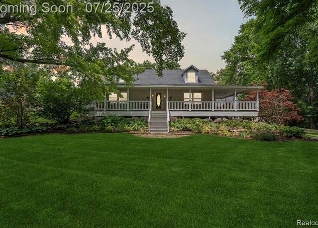 Property at 9170 Gale Rd, White Lake, MI 48386 1413, 4 beds, 3.5 baths